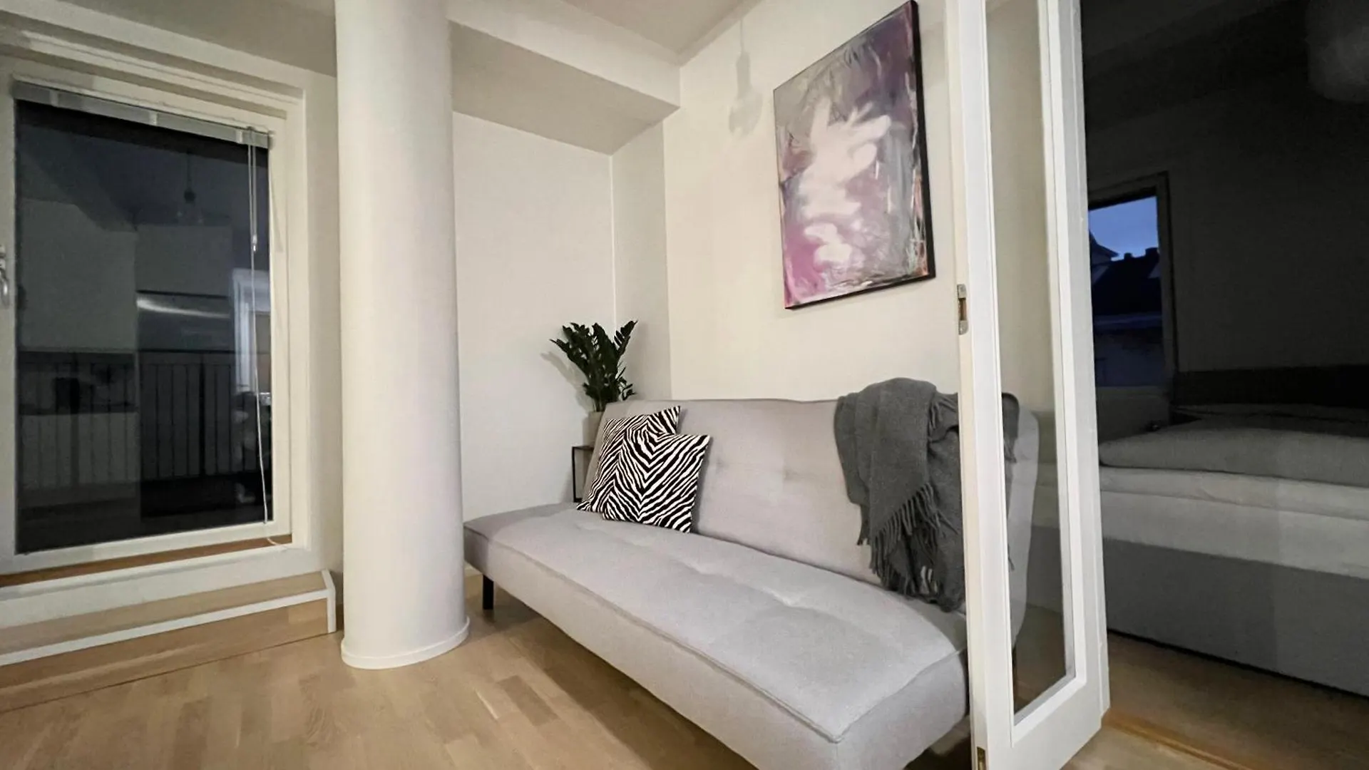 Modern Apartment With Private Terrace Helsinki 0*,  Finlandiya